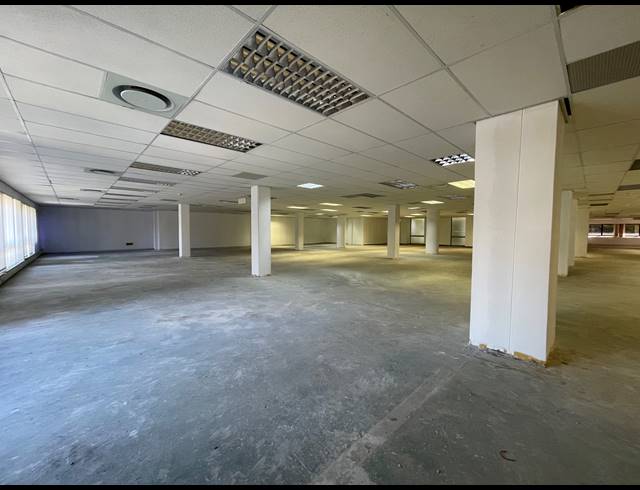 1,929M² OFFICE TO LET IN SANDTON CENTRAL